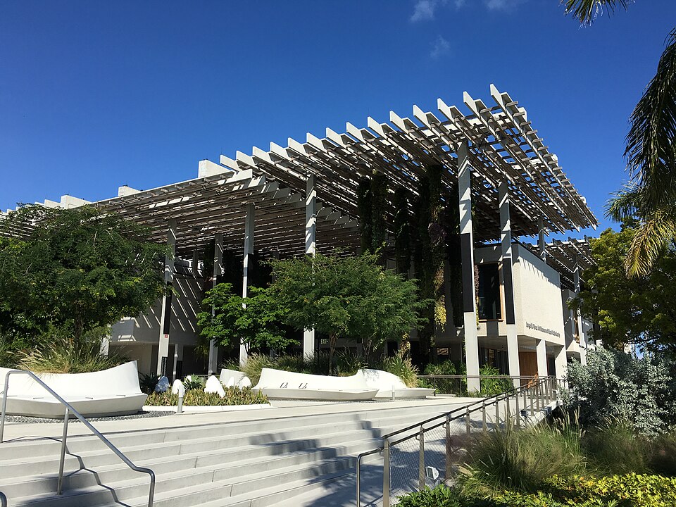 Ponto Turístico Phillip and Patricia Frost Museum of Science em Miami