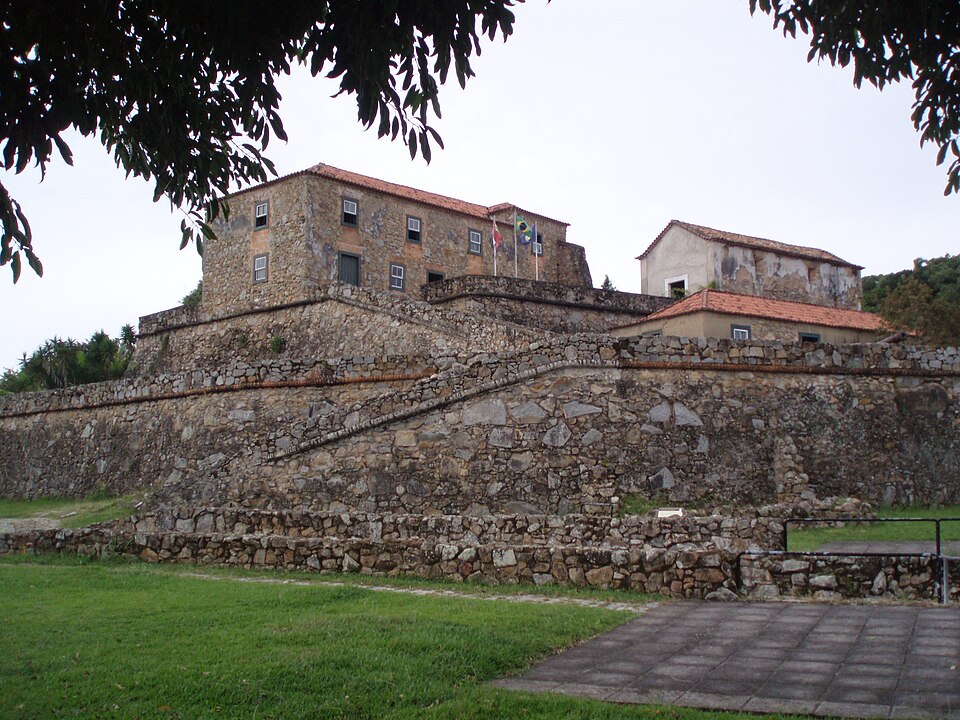 Ponto Turístico Fortaleza de São José da Ponta Grossa em Florianópolis