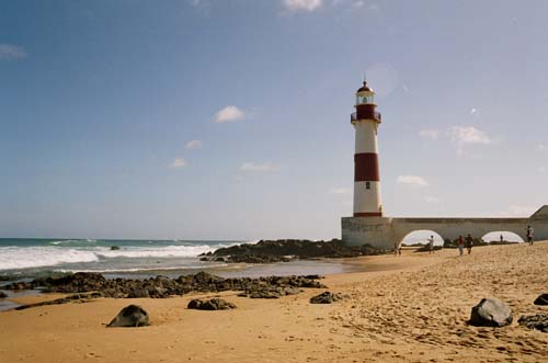 Ponto Turístico Praia de Itapuã em Salvador