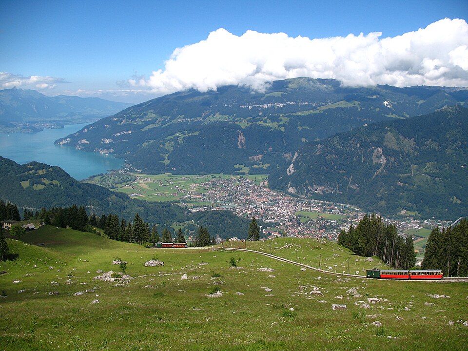 Ponto Turístico Lago Thun em Interlaken