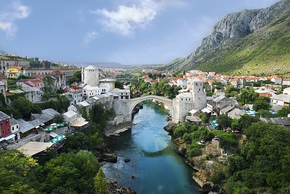 Ponto Turístico Ponte Velha de Mostar (Stari Most) em Mostar