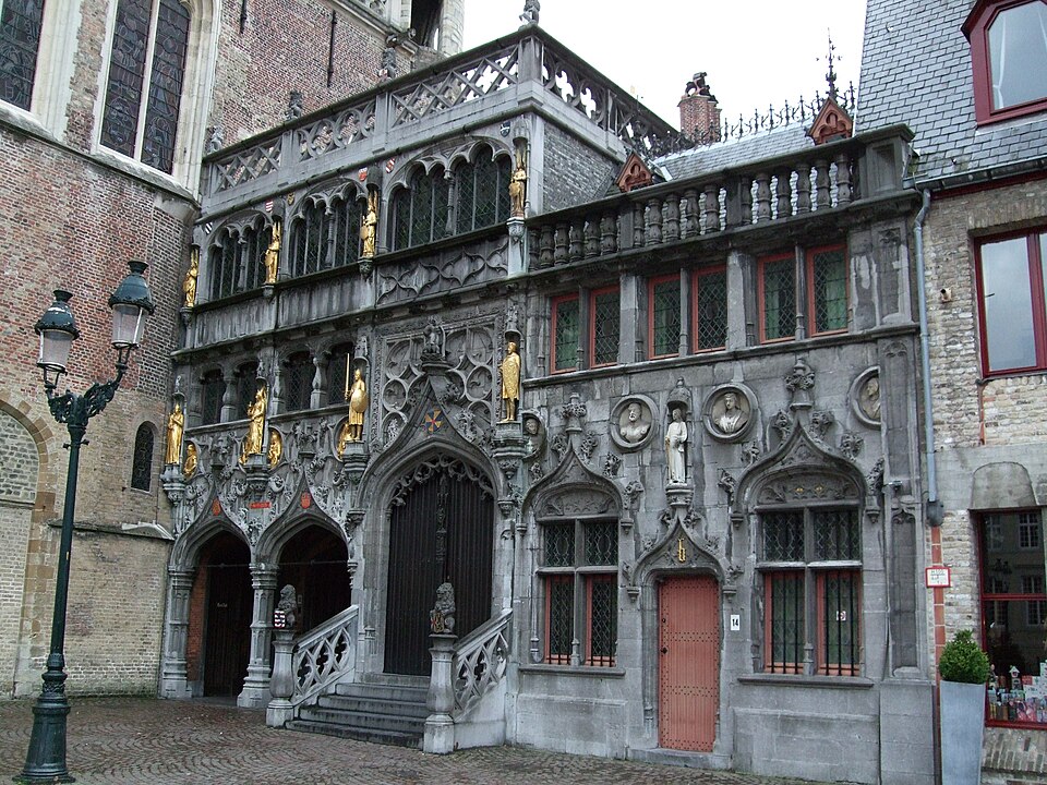 Ponto Turístico Basílica da Santa Sangue (Heilig-Bloedbasiliek) em Bruges