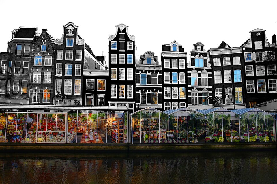 Ponto Turístico Praça do Mercado de Flores Flutuante (Bloemenmarkt) em Amsterdão