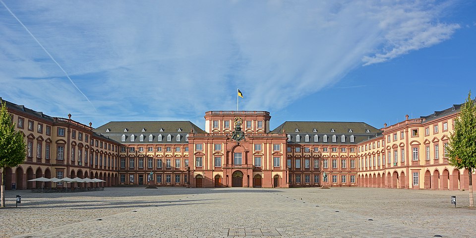 Ponto Turístico Palácio de Mannheim (Barockschloss Mannheim) em Mannheim