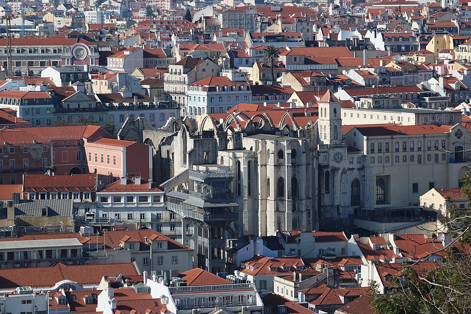 Ponto Turístico Convento do Carmo (Ruínas) em Lisboa