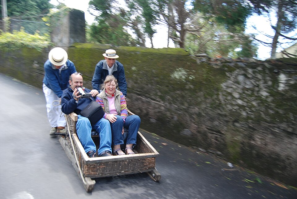 Ponto Turístico Carros de Cesto do Monte (Tobogãs) em Funchal