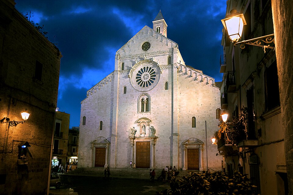 Ponto Turístico Co-Catedral de São Nicolau de Bari em Alicante