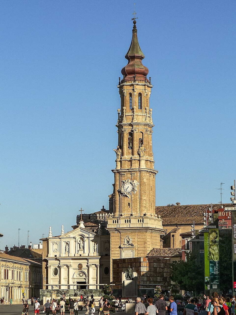 Ponto Turístico Catedral de São Salvador (La Seo) em Saragoça
