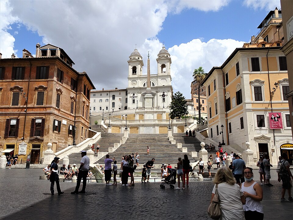 Ponto Turístico Praça de Espanha e a Escadaria (Piazza di Spagna) em Roma
