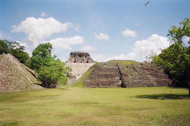 Ponto Turístico Ruínas de Altun Ha (Arredores - Sítio Arqueológico) em Cidade de Belize