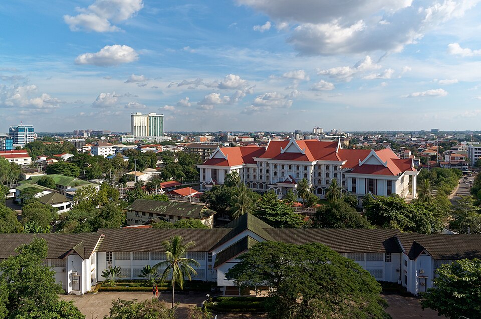 Ponto Turístico Patuxai (Arco do Triunfo de Vientiane) em Vientiane
