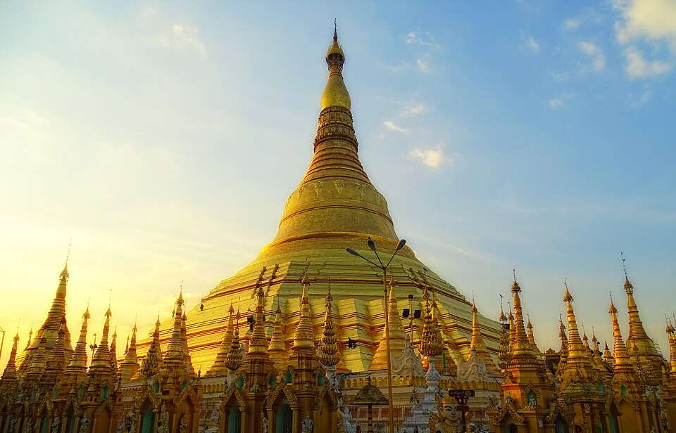 Ponto Turístico Pagode Shwedagon (Shwedagon Paya) em Yangon